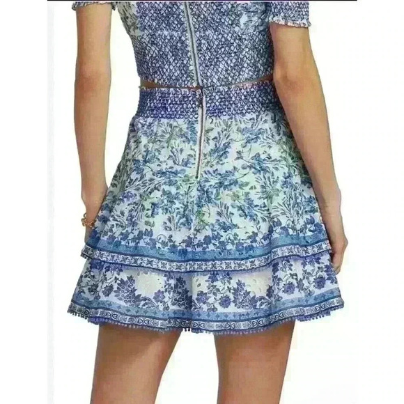 ALICE + OLIVIA Crawford Smocked Blue & White Ruffled Mini Skirt Size Large NWT - Picture 5 of 5